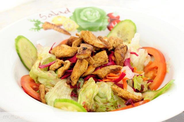 Tavuklıu Salata