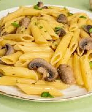 Mantarlı Salamlı Makarna